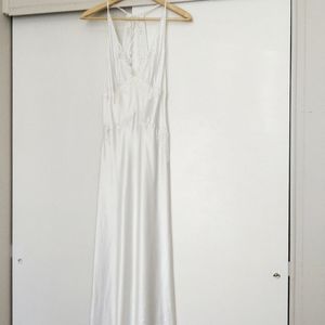 VICTORIA SECRET Long White Satin Nightgown Sz M